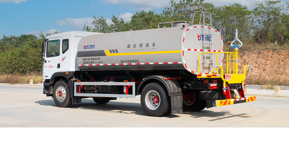東風(fēng)D9灑水車圖6