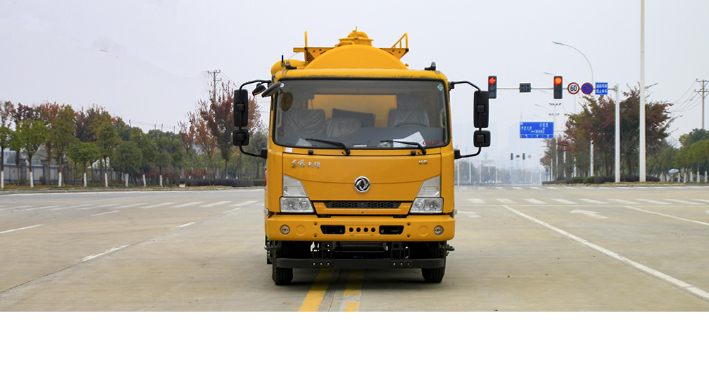 東風(fēng)天錦清洗吸污車圖7