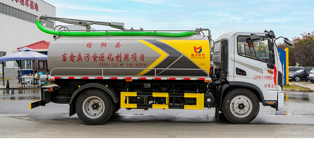 東風(fēng)華神T3吸糞車(chē)圖5