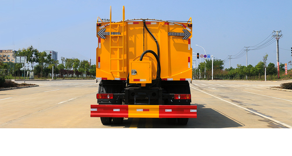 東風(fēng)天錦高壓清洗車圖8
