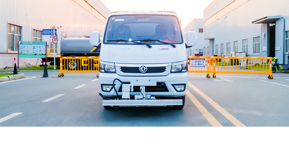 途逸路面養(yǎng)護(hù)車圖7