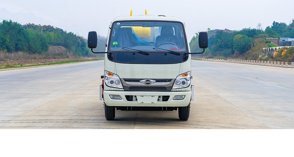 福田小卡之星3瀝青灑布車圖7