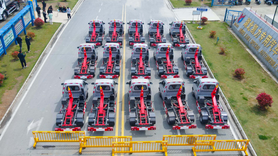 【批量發(fā)車】震撼！凱力風長安勾臂又一次批量發(fā)車，這才叫天生爆款！