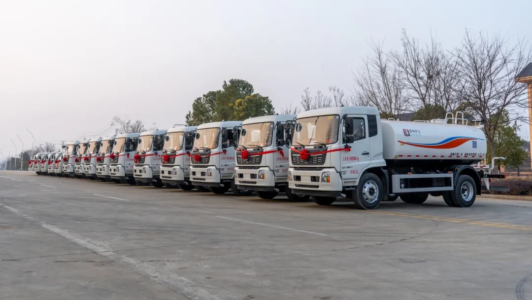 【批量發(fā)車】凱力風-環(huán)衛(wèi)系列壓縮式垃圾車+灑水車